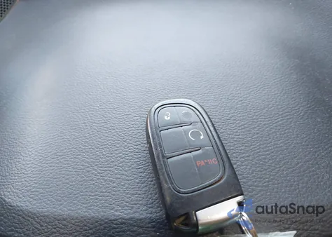 2019 Jeep Cherokee Trailhawk from USA, damaged, VIN 1C4PJMBX6KD478495